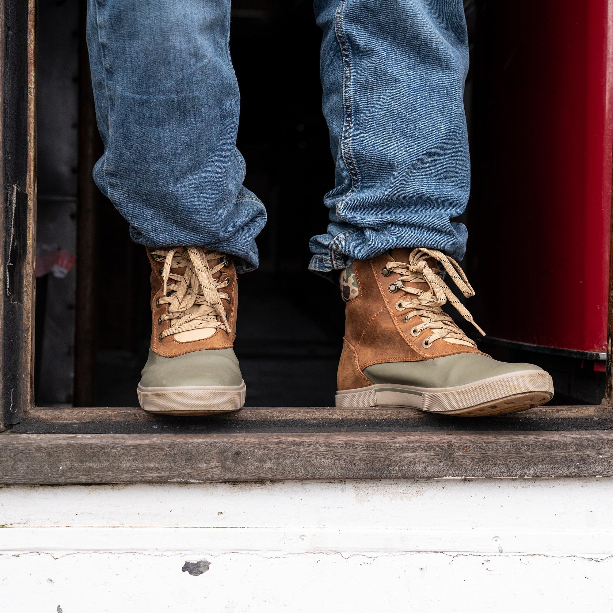 Men's Leather Lace Ankle Deck Boot
