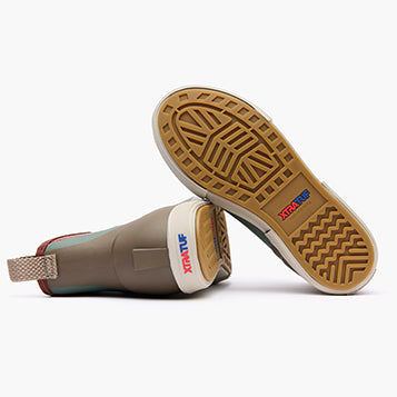 Women's Vintage 6 in Ankle Deck Boot - outsole